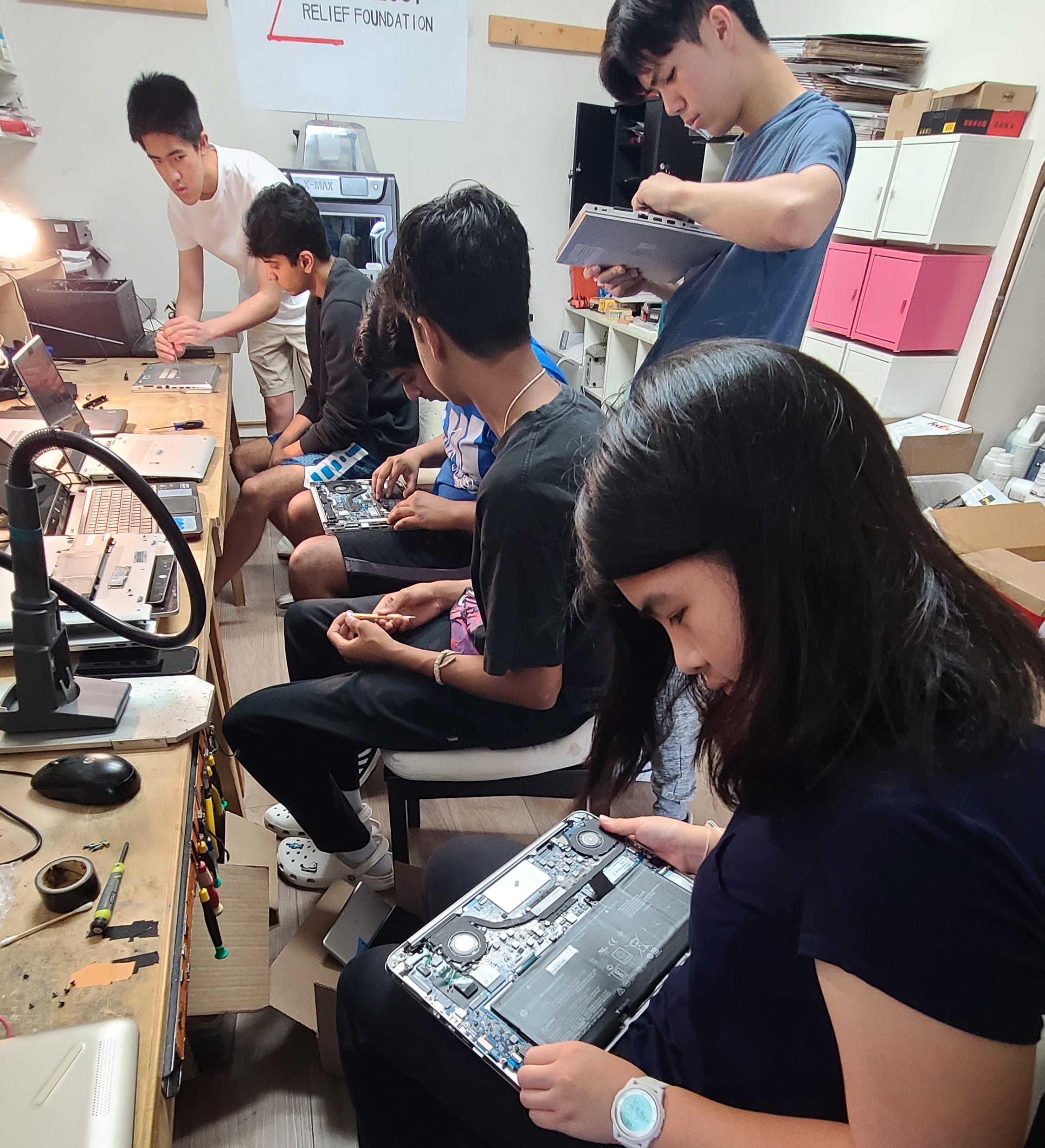 TRI's Summer Workshops on Computer Repair